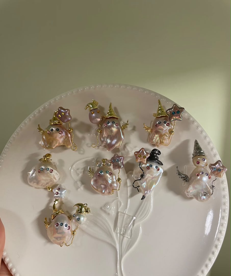 Handmade-Baroque ornaments