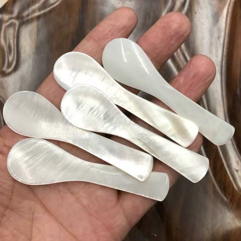 Shimmering - Scenery on the Table - Shell Dessert Spoon