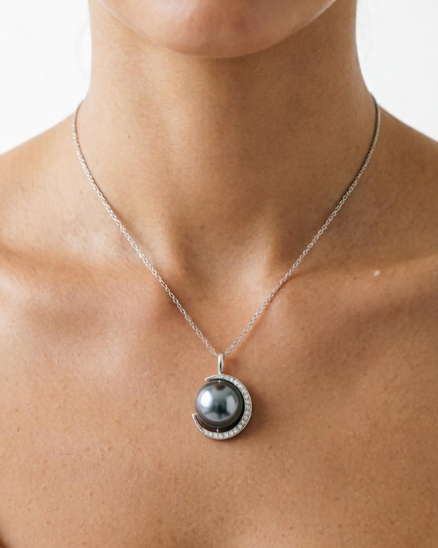 【Classipearls Unique design】Tahitian pearl shape approximately 11–12 mm, flawless and round. S925 Chain