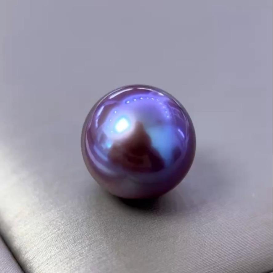 [Live Opening]Grape Purple Eddison Pearls Oyster(about 10-15mm but deep rare colour )